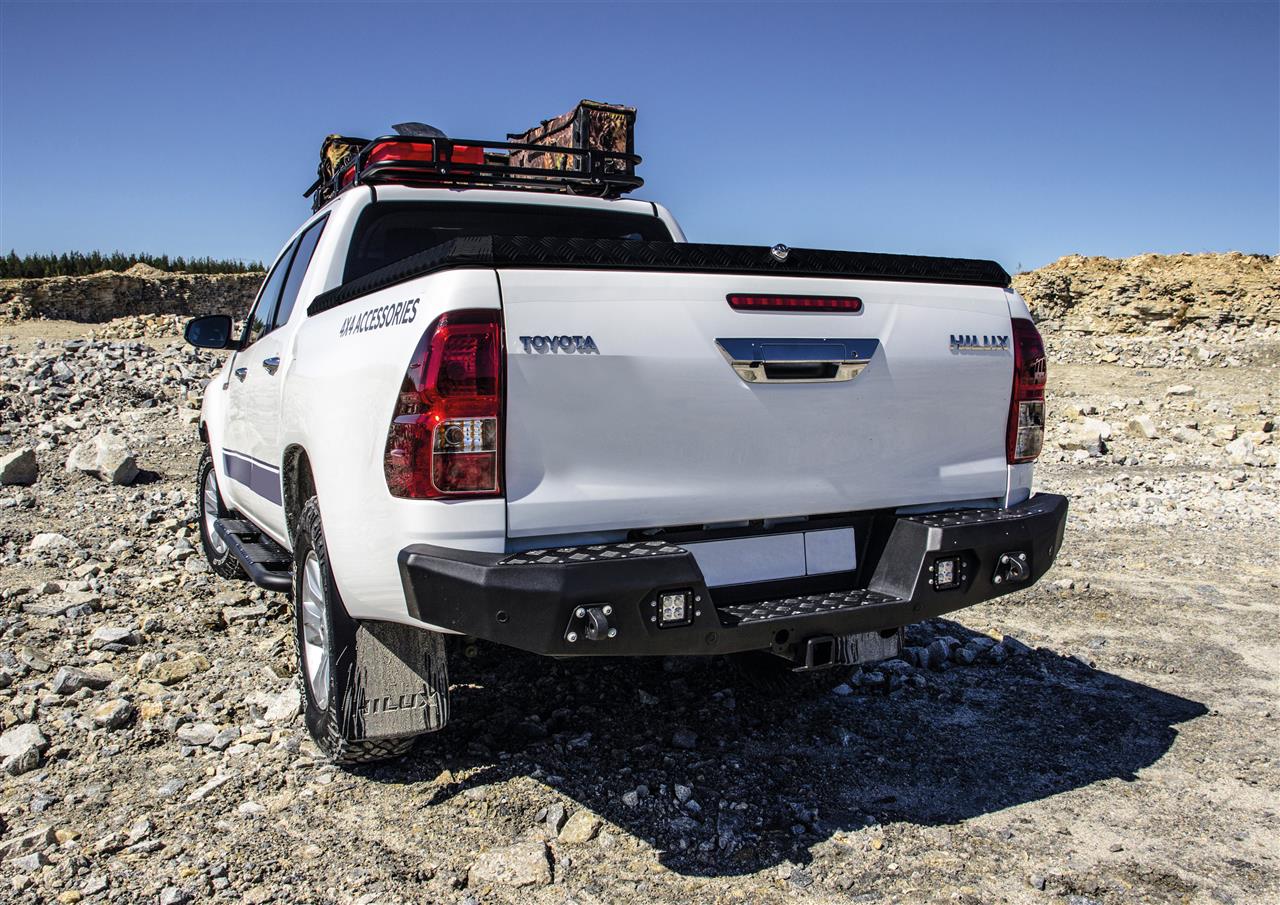 Toyota Hilux REVO pare-chocs arrière tout-terrain 4x4 Toyota Hilux REVO pare-chocs arrière tout-terrain 4x4